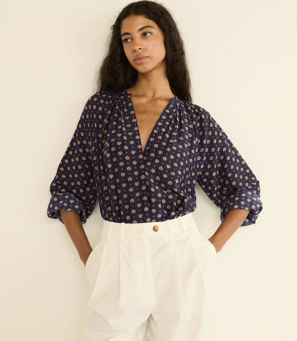 JULIENNE TOP -- NAVY CADIZ FOULARD